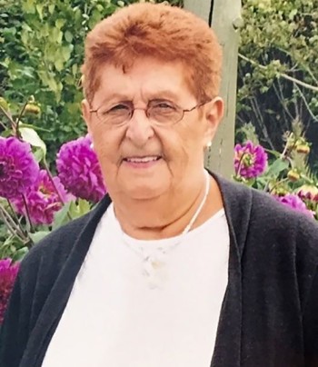 Rolande DENIS